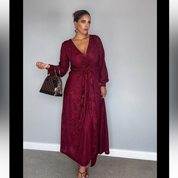 long jacquard dress zara Zara + Jacquard Dress with Knot